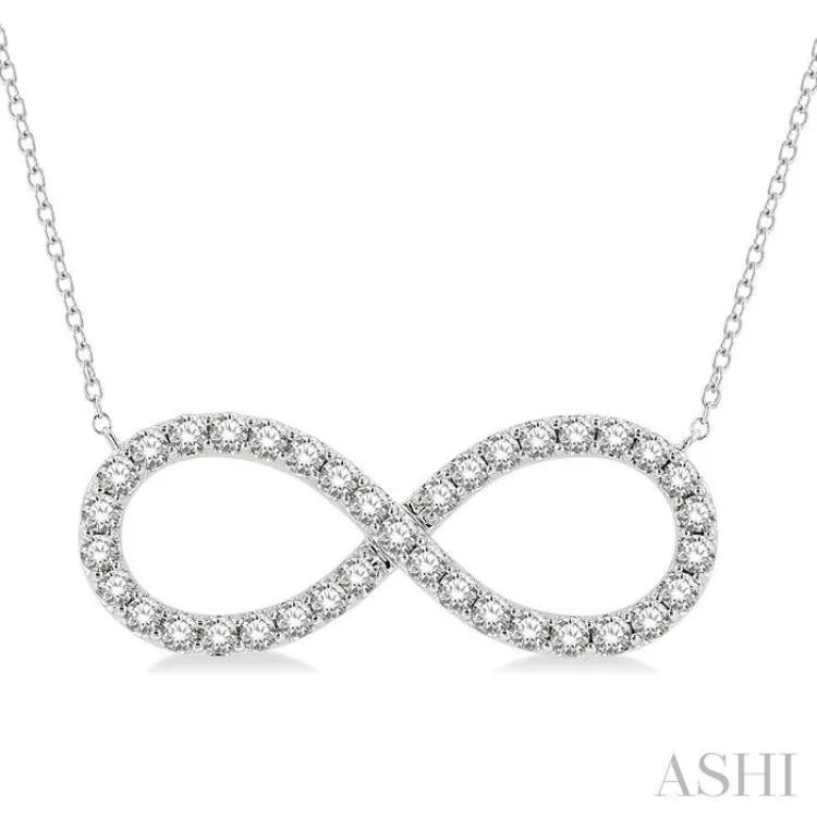 1/2 ctw Round Cut Diamond Infinity Necklace in 14K White Gold