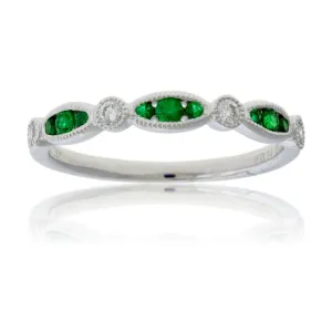 Alternating Emerald & Diamond Band