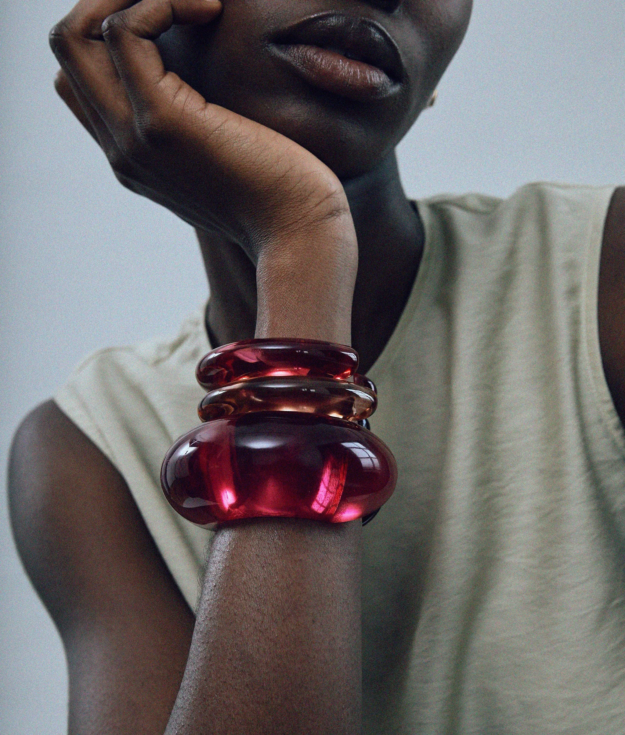 Arc Cuff in Magenta