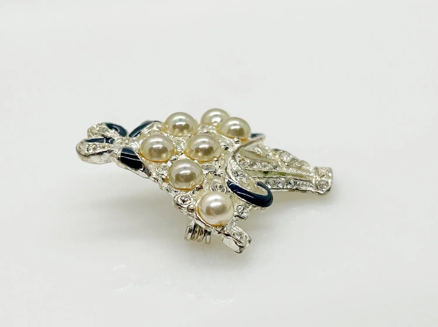 Avon Rhinestones, Enamel and Faux Pearls Basket Pin