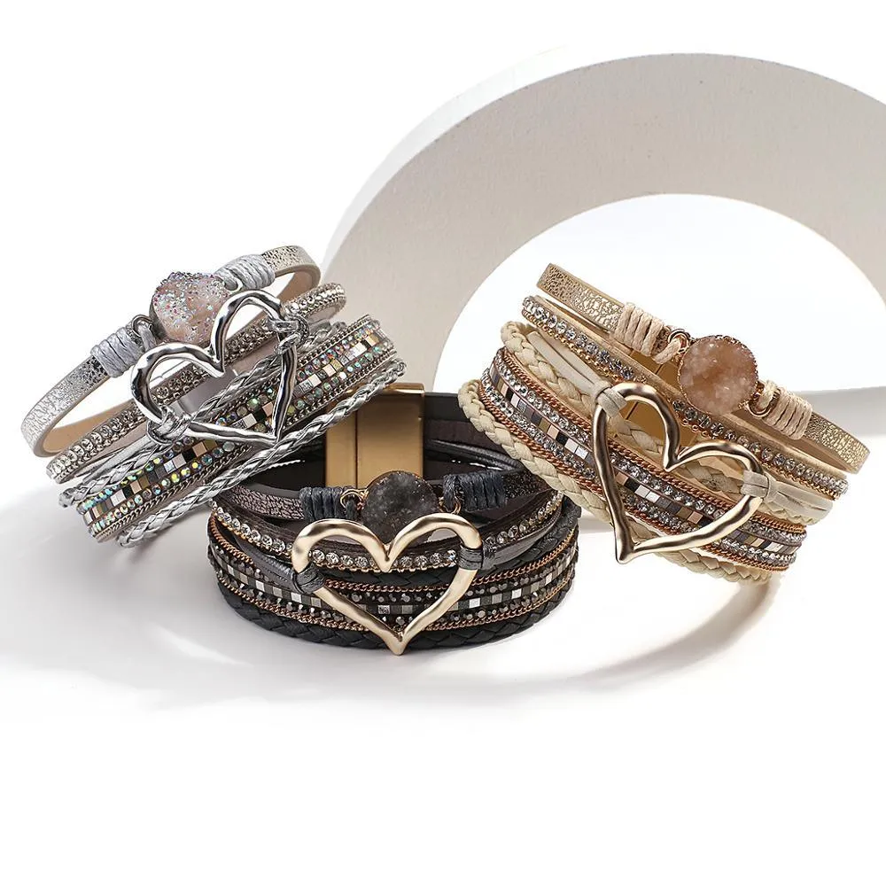 'Dalgu' Heart Charm Cuff Bracelet - silver