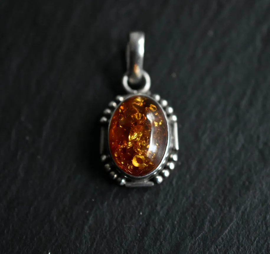 Elegant Vintage Baltic Amber 925 Silver Sterling Pendant