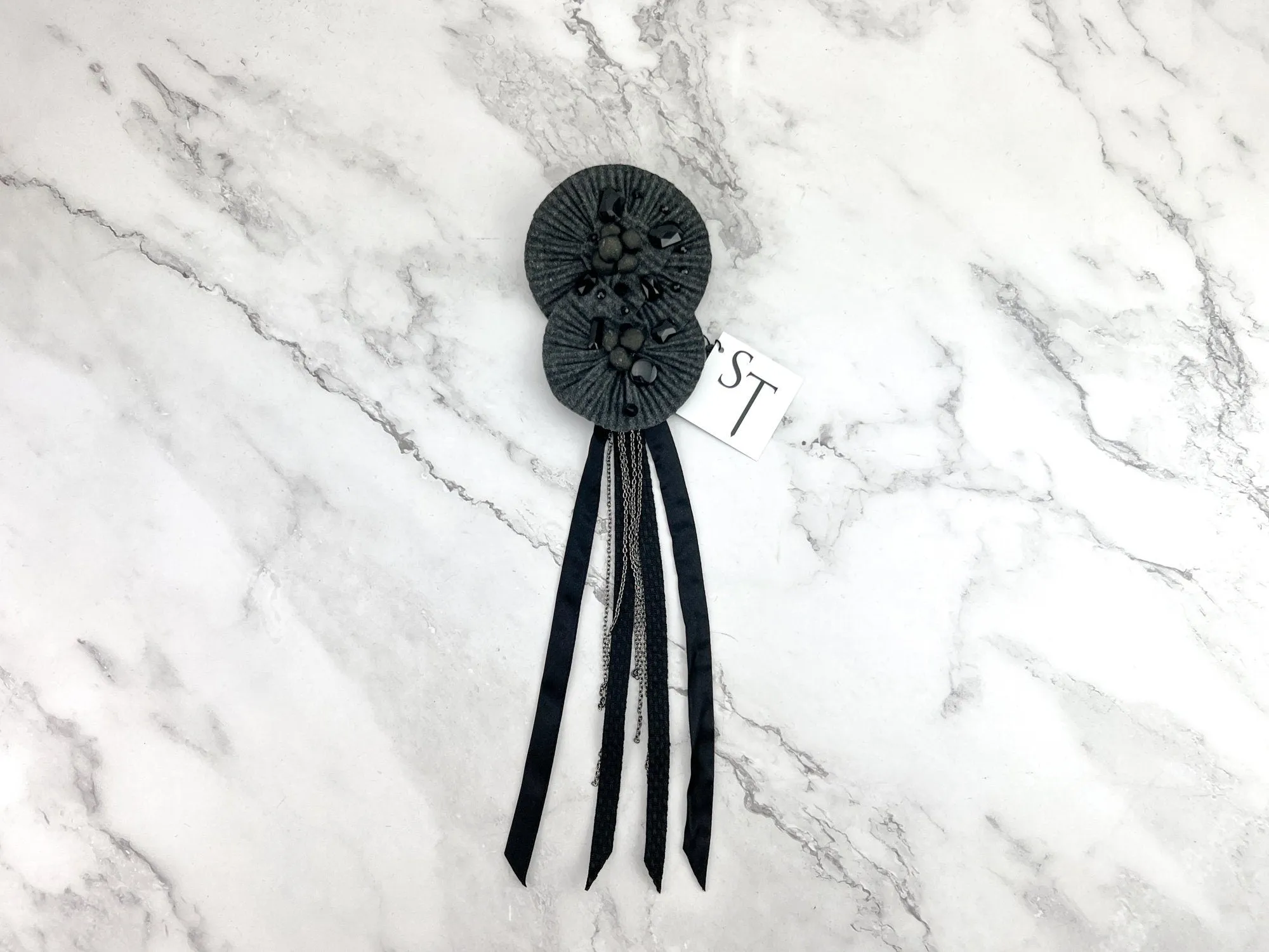 Gray and Black Pleated Double Circular Brooch JWY00035