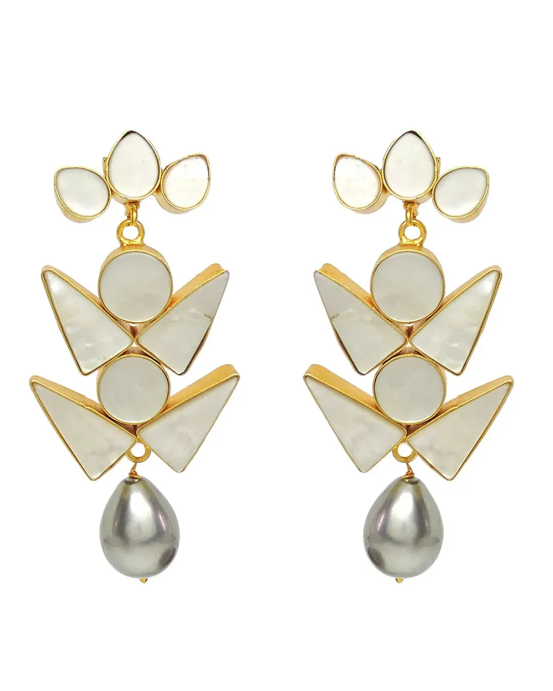 Idina Pearl Earrings