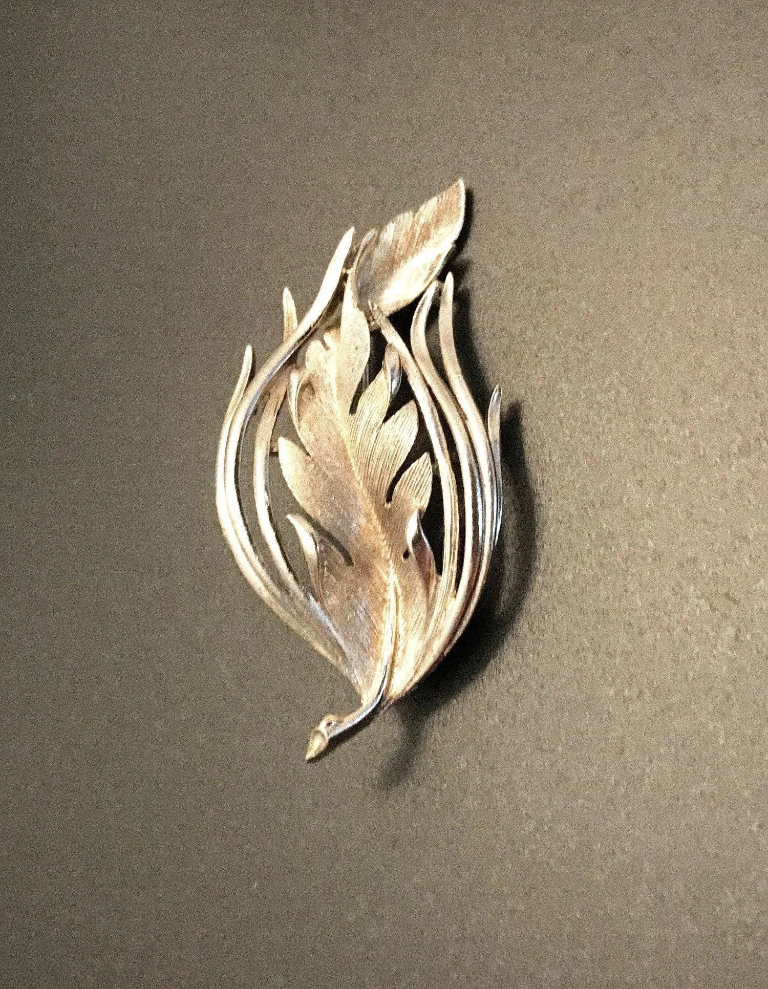 Lisner Silver Leaf Vintage Brooch