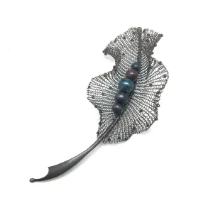 Oxidized Leaf Pin