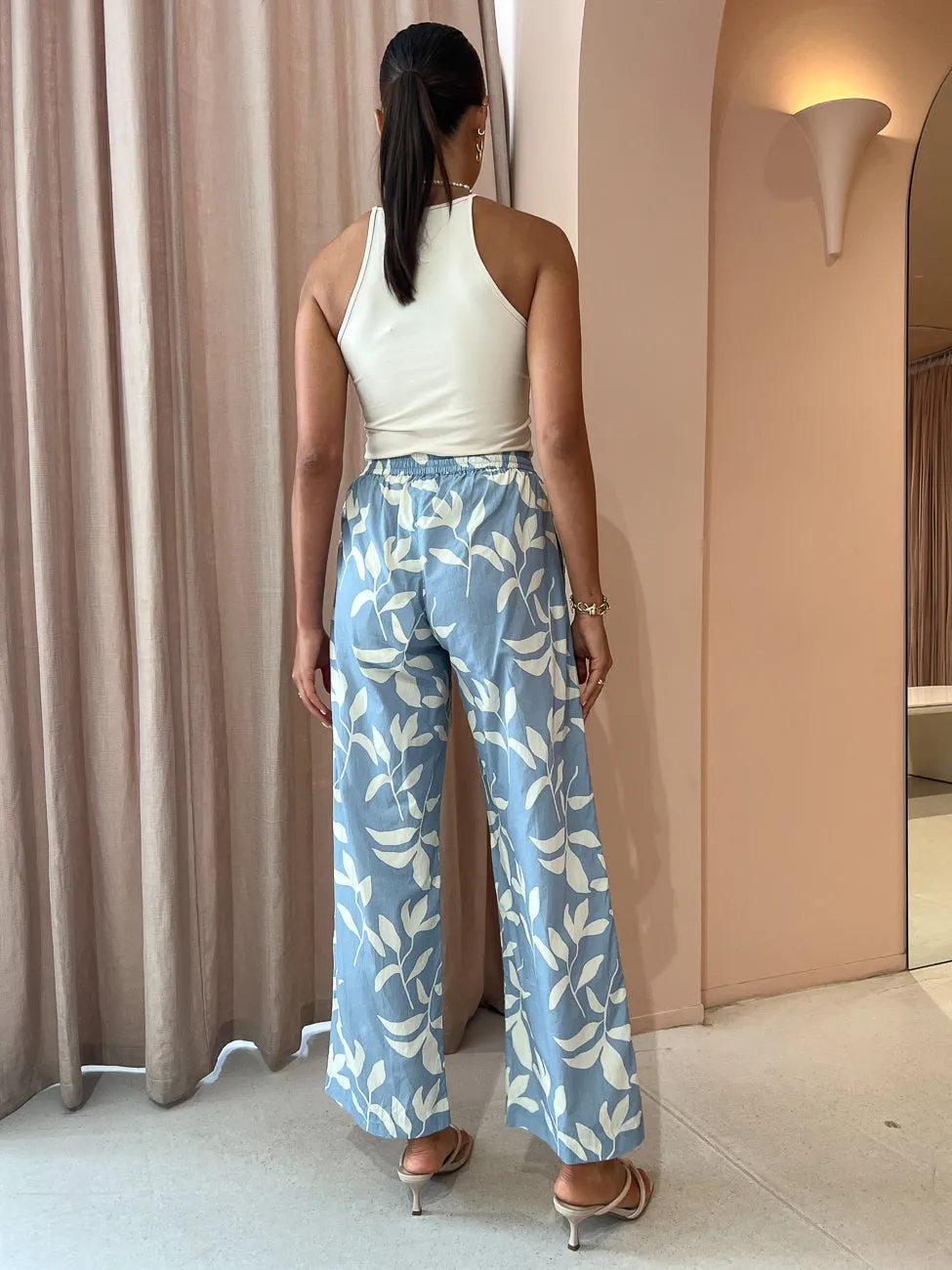 Palm Noosa Hallie Pants in Eves Leaves Blue