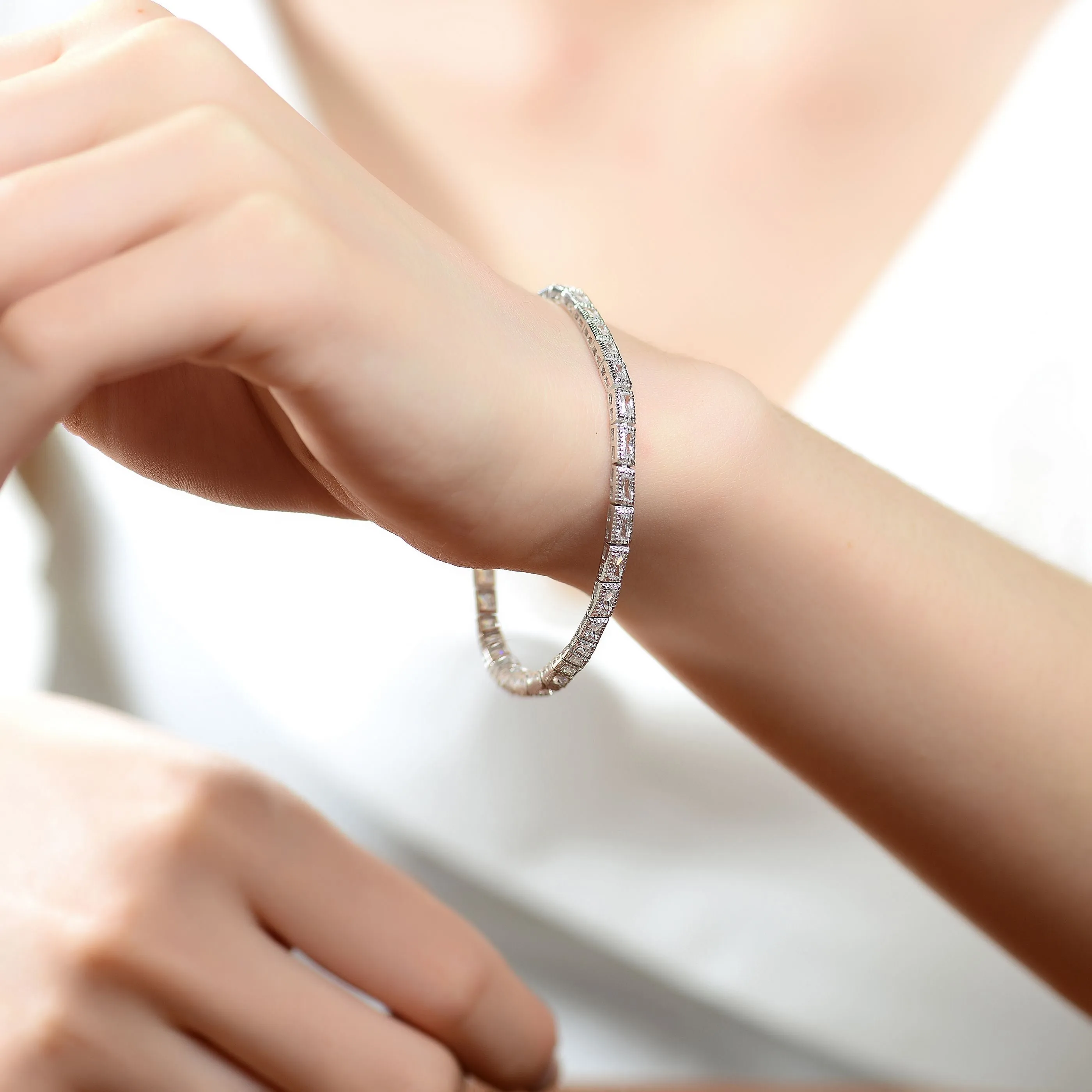 Rhodium-Plated with Cubic Zirconia Vintage Milgrain Tennis Bracelet in Sterling Silver