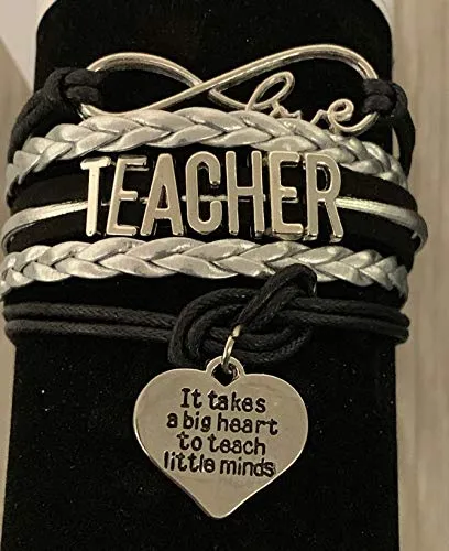 Teacher Charm Bracelet- It Takes a Big Heart to Teach Little Minds