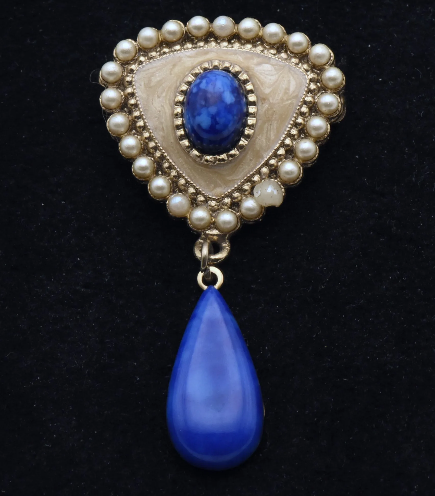 Vintage Gold Tone Faux Pearl and Imitation Blue Stone Brooch